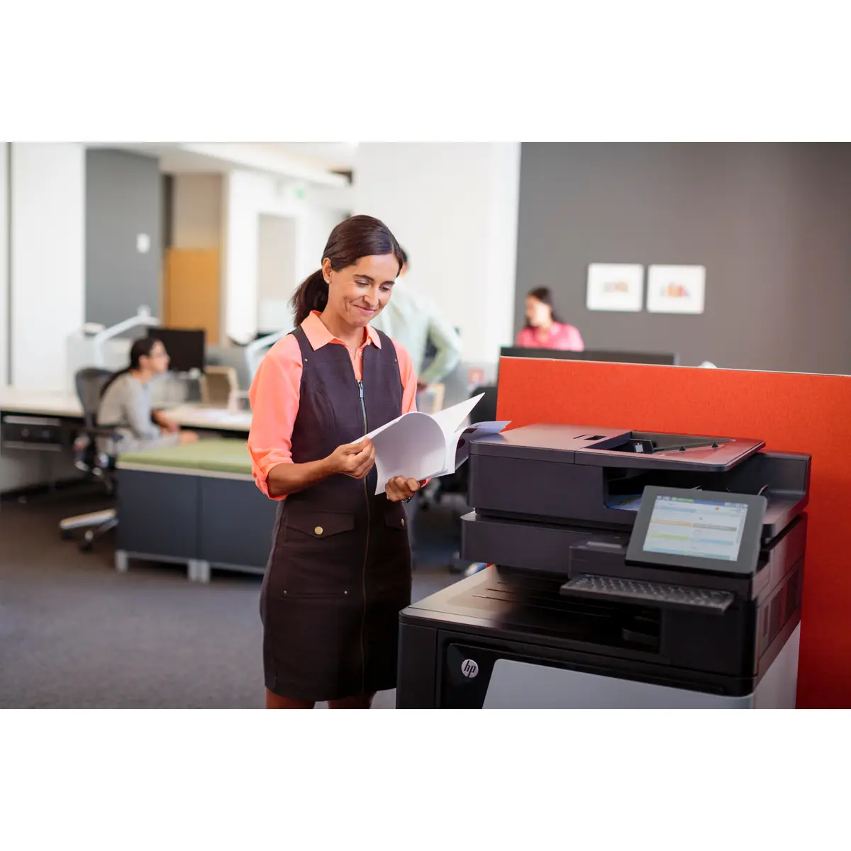 Color LaserJet Enterprise M880z+, All-in-One, Printer/Copier/Scanner/Fax, color laser printing, print: 1200x1200dpi, 46ppm b/w, 46ppm colored, copy: 25-400%, scan: 600x600dpi, fax: 33,6Kbps, speed Dial: 100