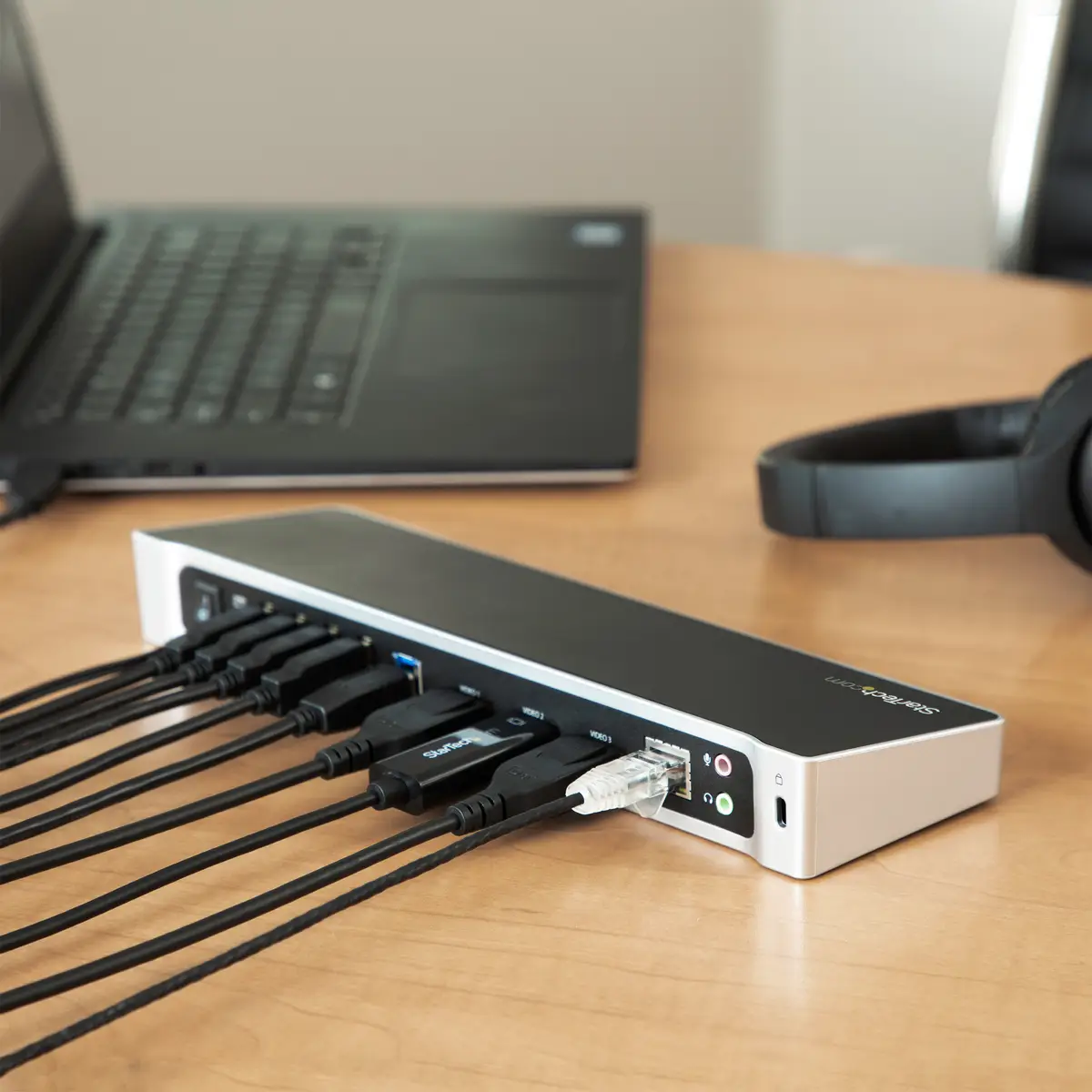Triple-Video Docking Station