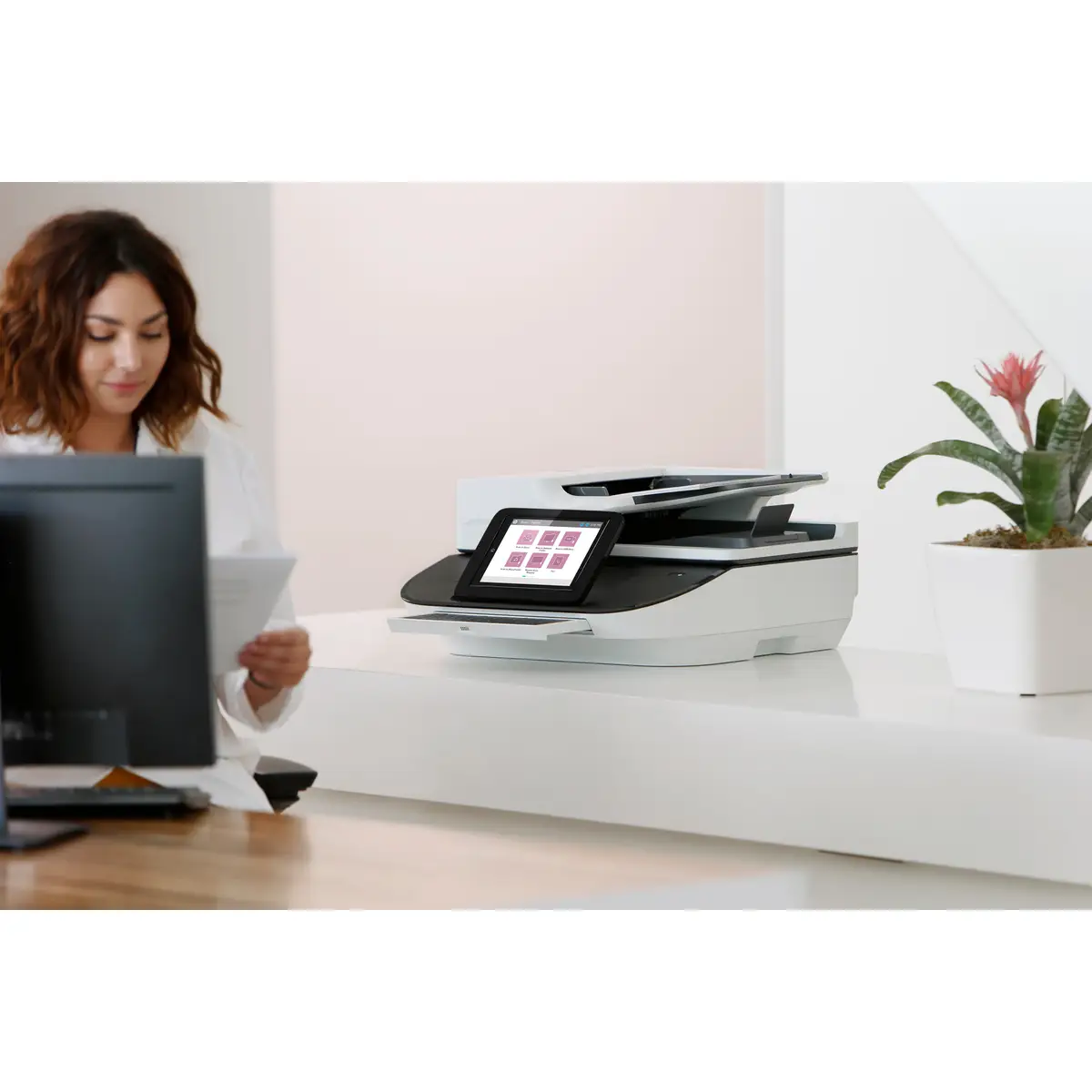 Digital Sender Flow 8500fn2 Dokumentenscanner 600dpi bis zu 92 Seiten/Min. (einfarbig) / bis zu 92 Seiten/Min. (Farbe) 150