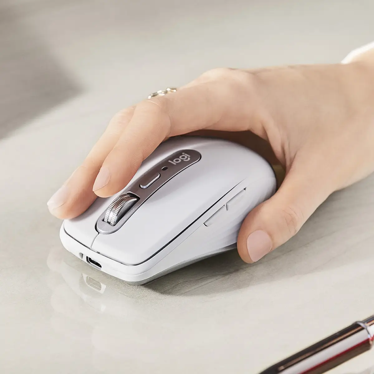 MX Anywhere 3 für MAC Wireless Bluetooth Maus Grau inkl. Wireless Empfänger