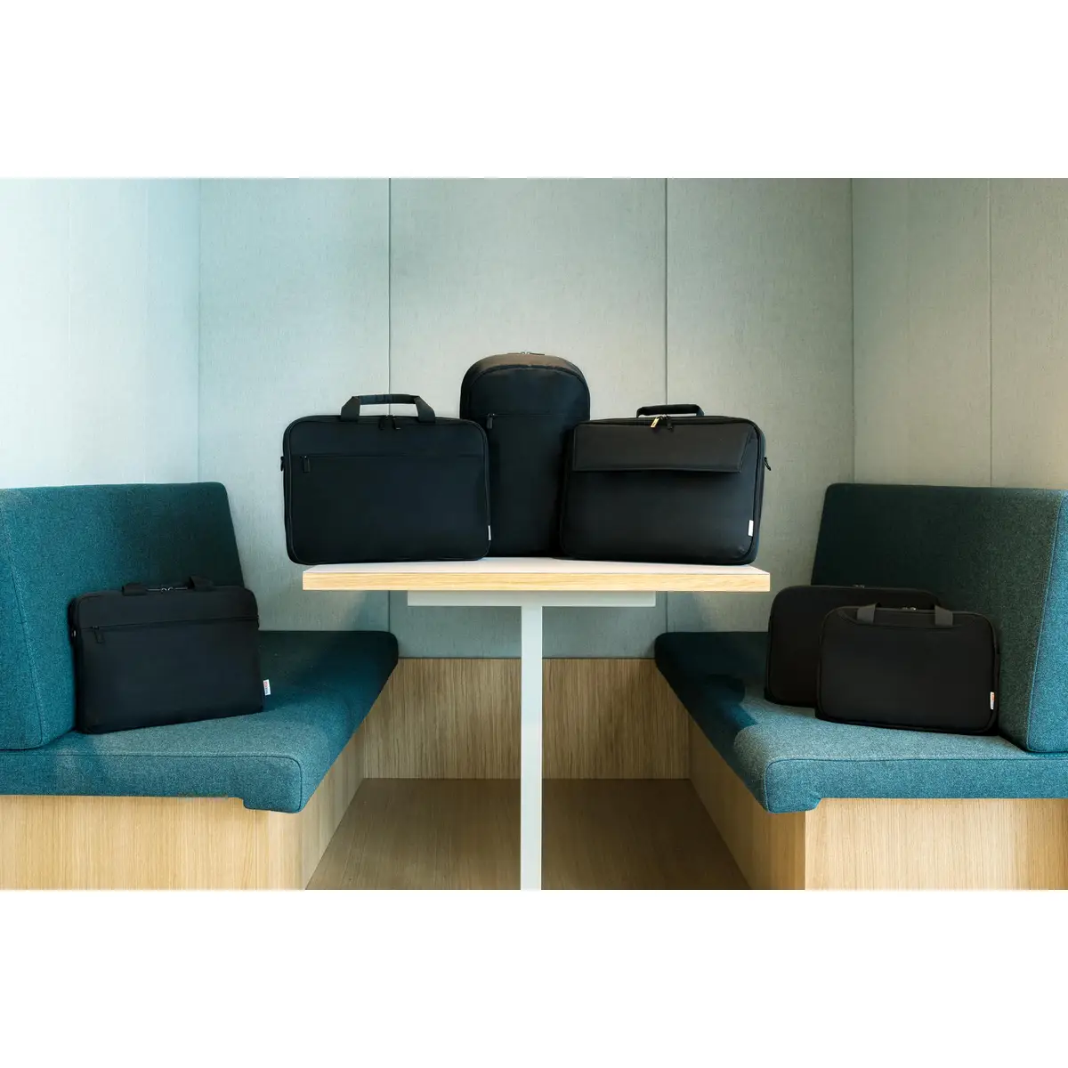 BASE XX Laptoptasche Slim 13-14.1"