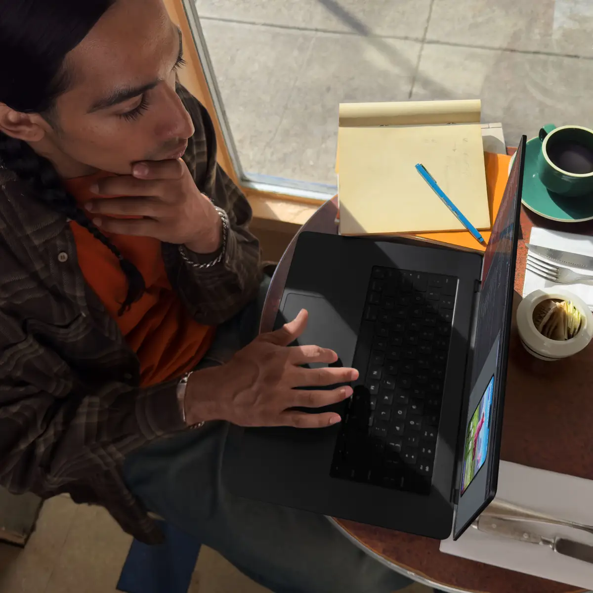 MacBook Pro Apple M3 Max 16-Core 40-Core GPU deutsch 128GB RAM 4TB SSD 41cm (16") Retina Silber