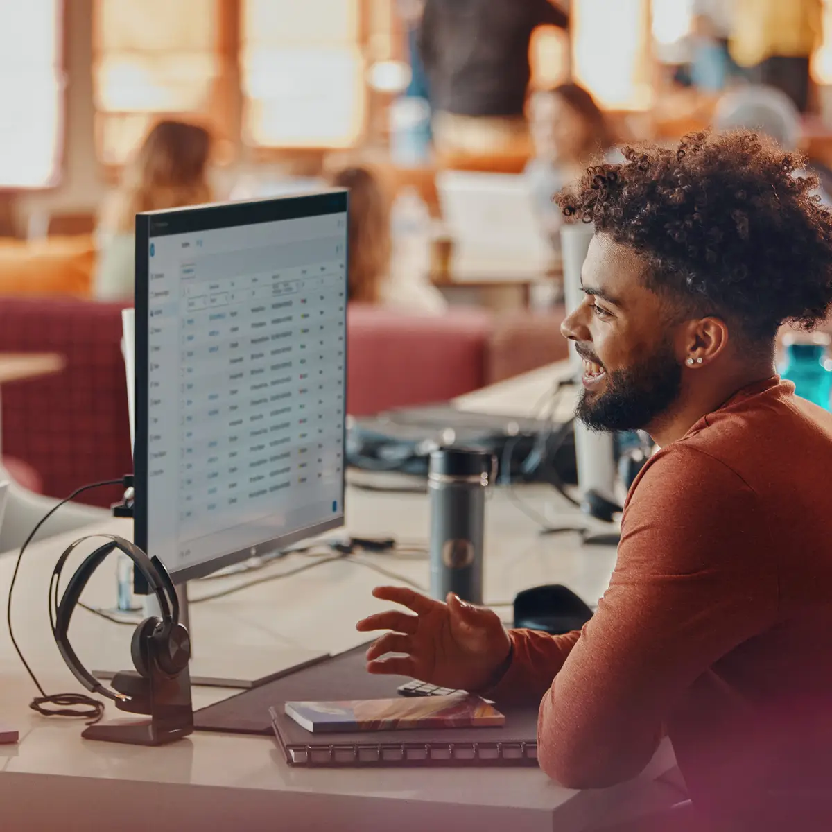 Poly Voyager Focus 2 UC Kopfhörer Verkabelt & Kabellos Kopfband Büro/Callcenter USB Typ-A Bluetooth Schwarz