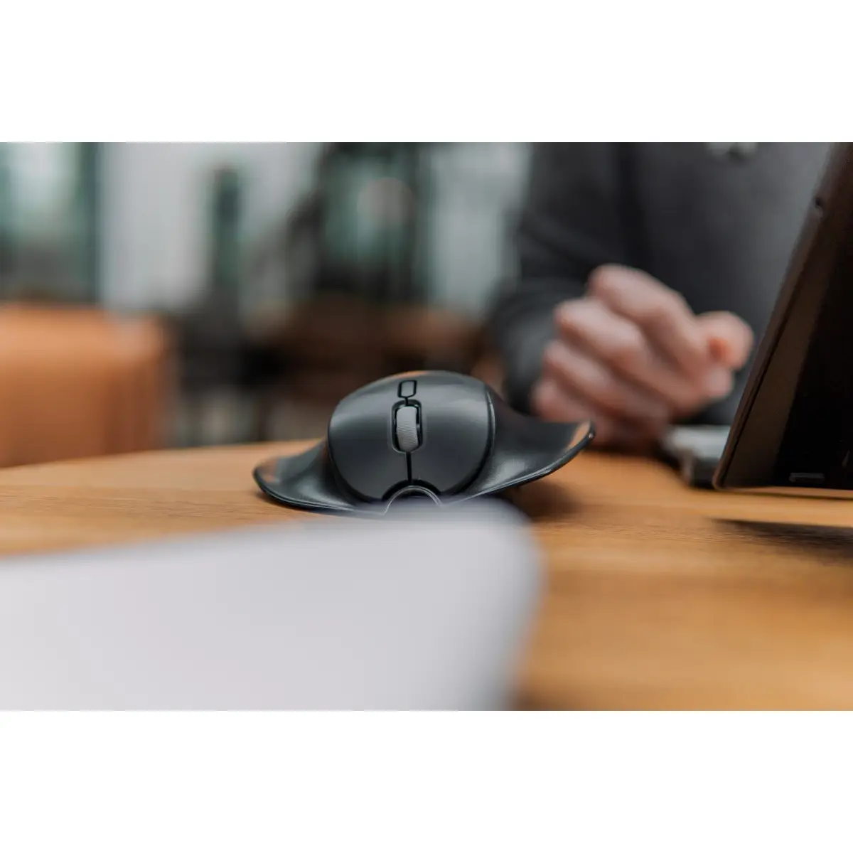 HandshoeMouse Shift Bluetooth, Beidhändig, Optisch, Bluetooth, 1000 DPI, Schwarz