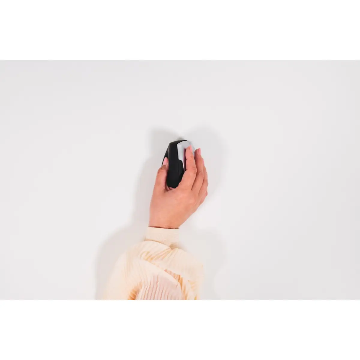 Handshake Mouse Wireless VS4, rechts, Vertikale Ausführung, Laser, RF Wireless, 2400 DPI, Schwarz, Silber