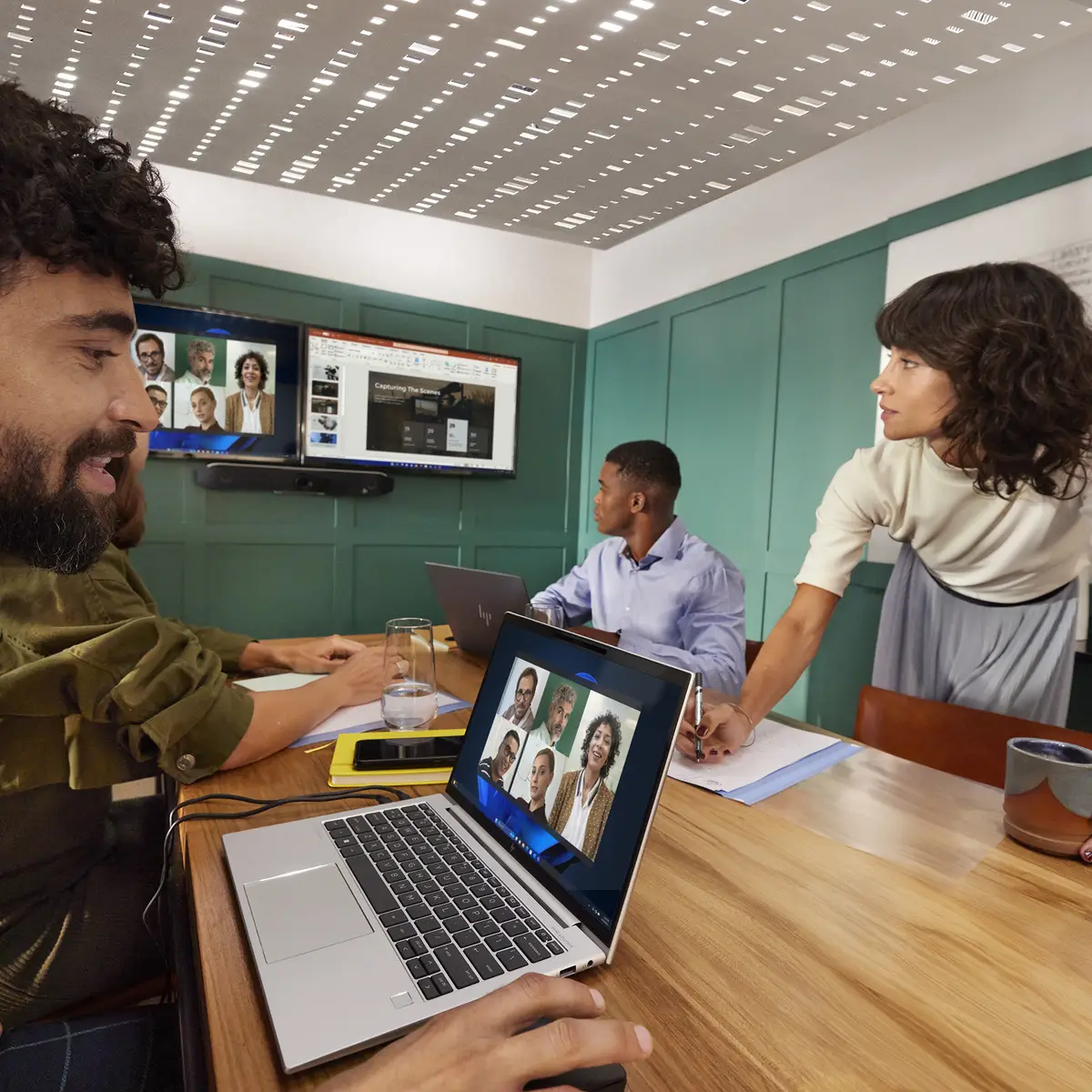 Poly Studio V52 USB-Videoleiste