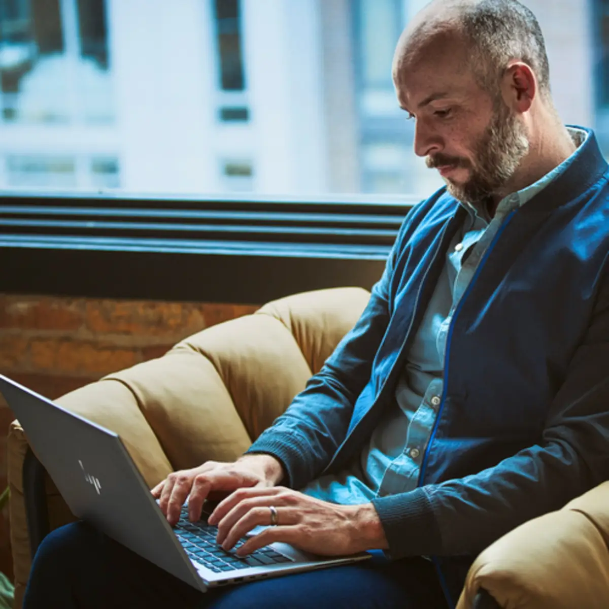 ZBook G11 AMD Ryzen 7 32GB 1TB 40,6cm 2560x1600 Pixel W11P