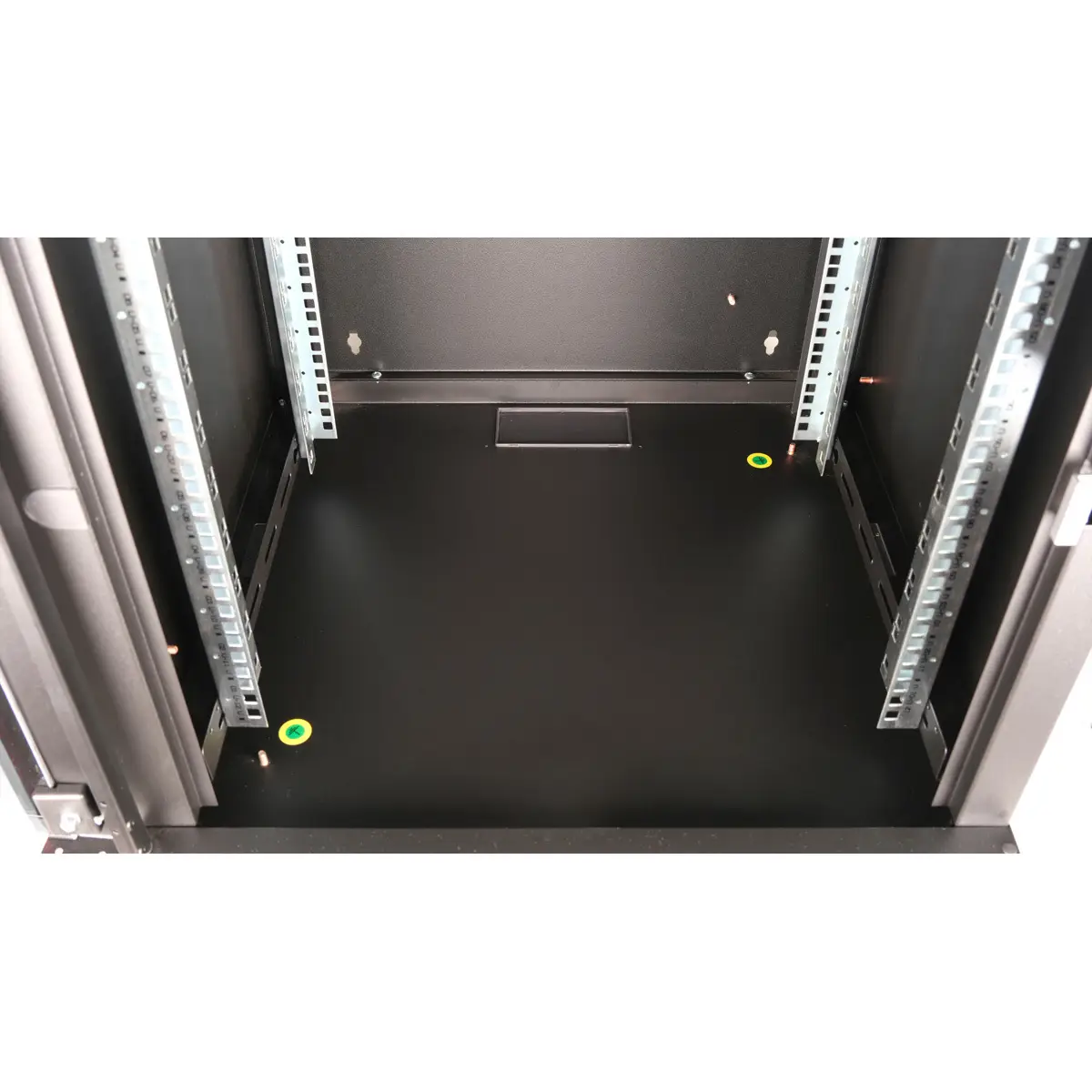 48,26cm (19") Wandgehäuse Pro 12 HE 600x600 BxT schwarz