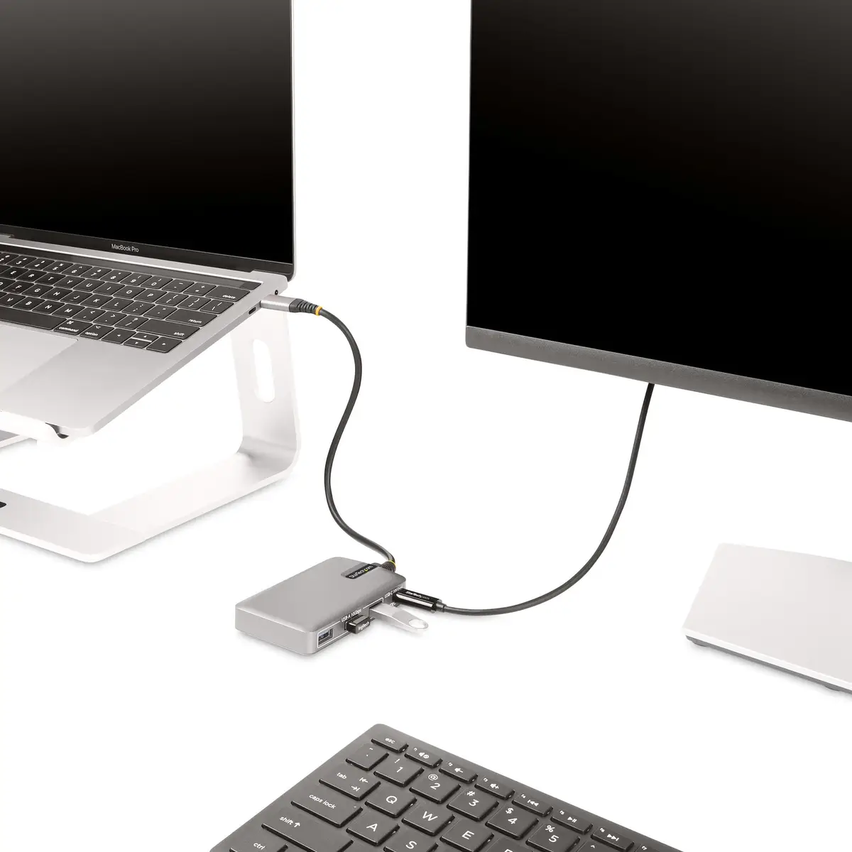 4-Port USB-C Hub mit DP Alt Mode Videoausgang 4K 60Hz USB-C auf 3xUSB-A & USB-C 100W Power Delivery USB 3.2 10Gbps 30cm Kabel USBC Verteiler/Splitter USB-C zu USB Tragbarer USB-C Hub