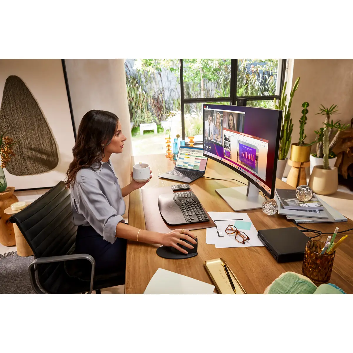 Series 7 Pro Serie 7 Pro 34 Zoll WQHD-Konferenzmonitor – 734pm, 86,4 cm (34"), 3440 x 1440 Pixel, Wide Quad HD, LCD, 5 ms, Schwarz, Silber