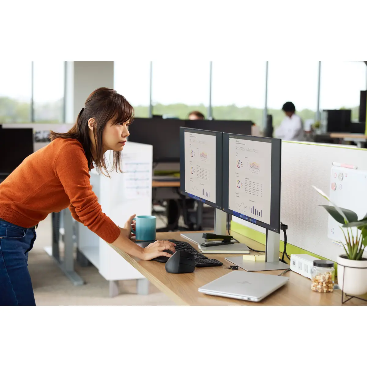 EliteBook X G1a 14 inch Notebook Next Gen AI PC Wolf Pro Security Edition, 14", Windows 11 Pro, AMD Ryzen™ AI 7 PRO, 32GB RAM, 1TB SSD, WUXGA