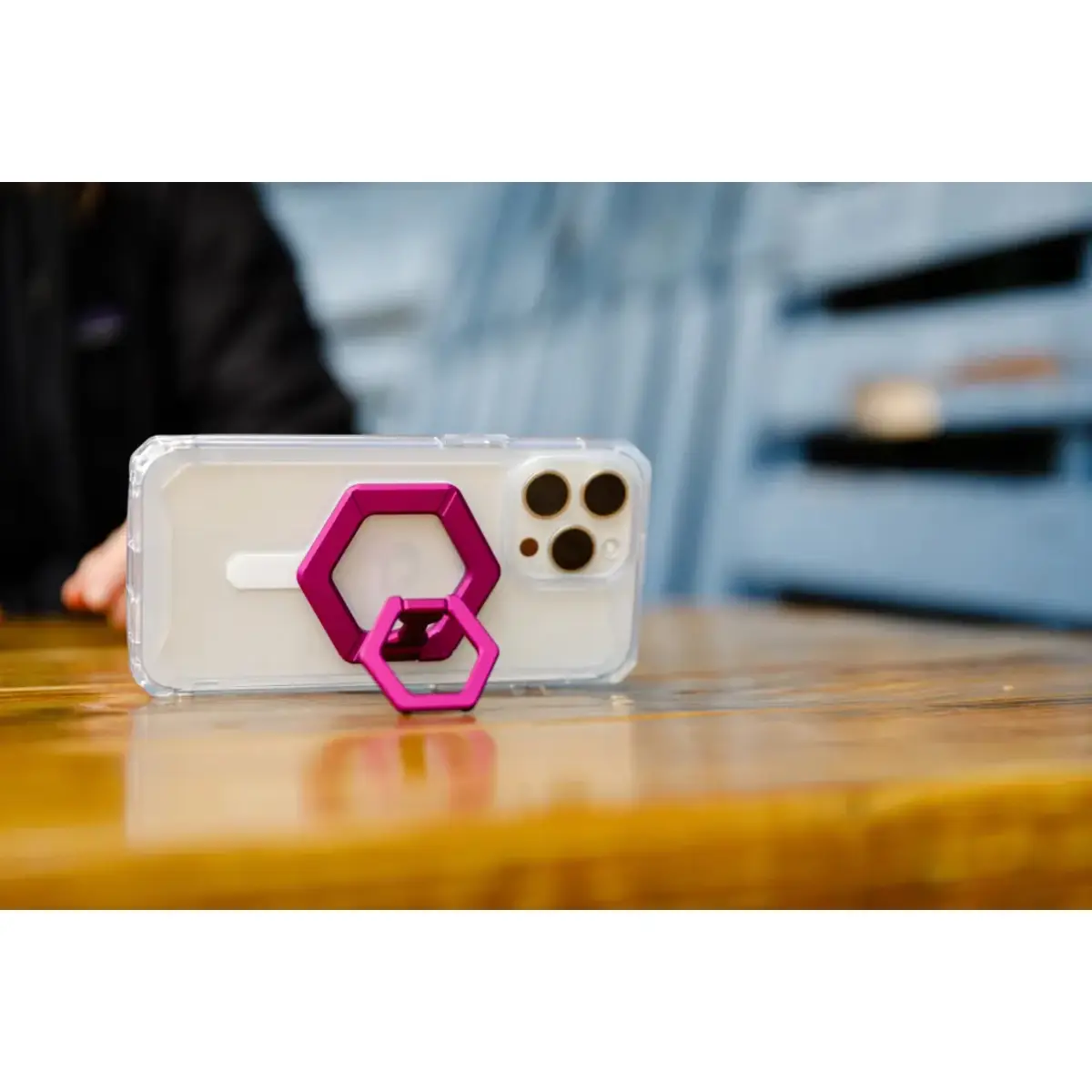 UAG Magnetic Halterung/Haltering mit Standfunktion für UAG Cases mit eingebautem Magnet pink.