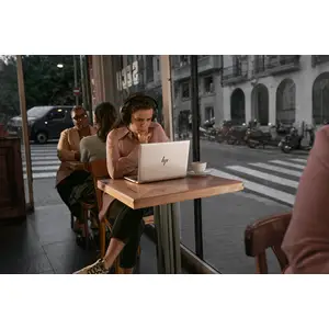 EliteBook X Flip G1i 14-Zoll-Notebook, KI-PC der nächsten Ära, Wolf Pro Security Edition, 14", Touchscreen, Windows 11 Pro, Intel Core™ Ultra 7, 32GB RAM, 1TB SSD, WUXGA EliteBook X Flip G1i 14-Zoll-Notebook, KI-PC der nächsten Ära, Wolf Pro Security Edition, 14", Touchscreen, Windows 11 Pro, Intel Core™ Ultra 7, 32GB RAM, 1TB SSD, WUXGA